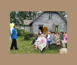 Lätlased peavad seminari Eglītesi õuel